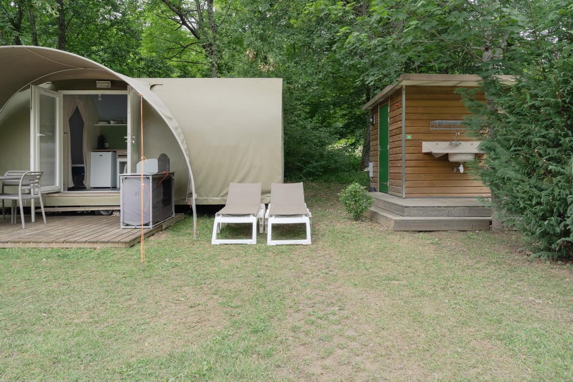 Camping RCN Le Moulin de la Pique Belvès Extérieur photo
