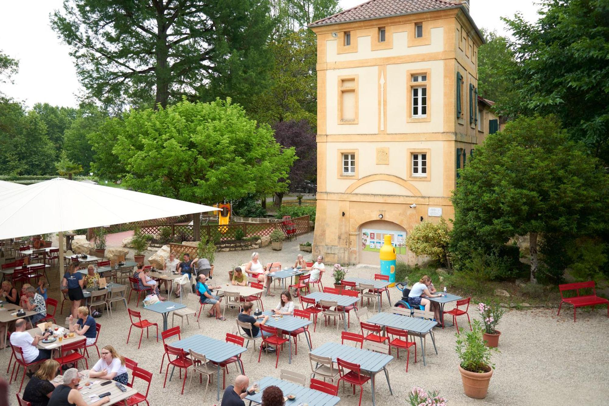 Camping RCN Le Moulin de la Pique Belvès Extérieur photo