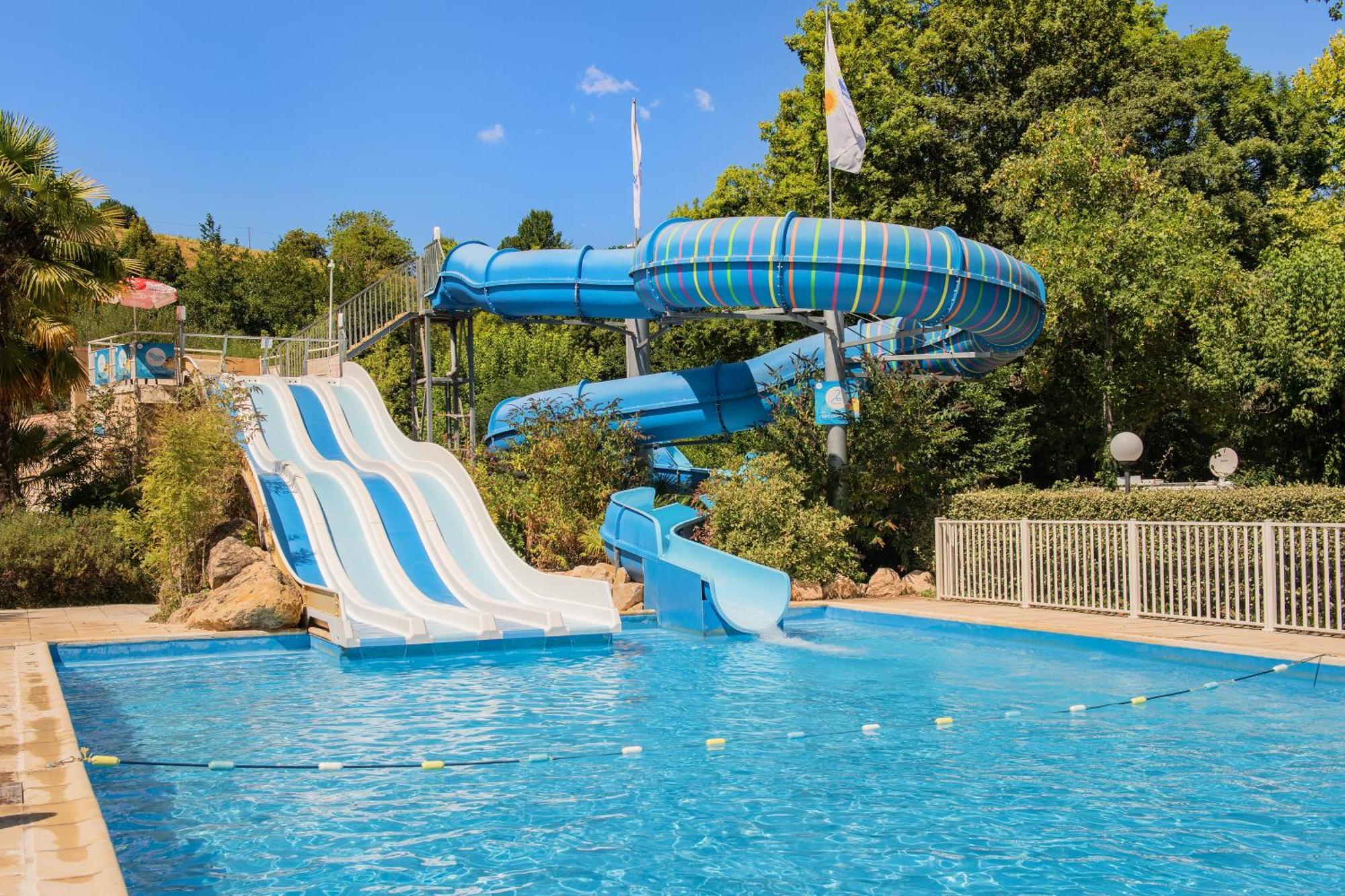 Camping RCN Le Moulin de la Pique Belvès Extérieur photo