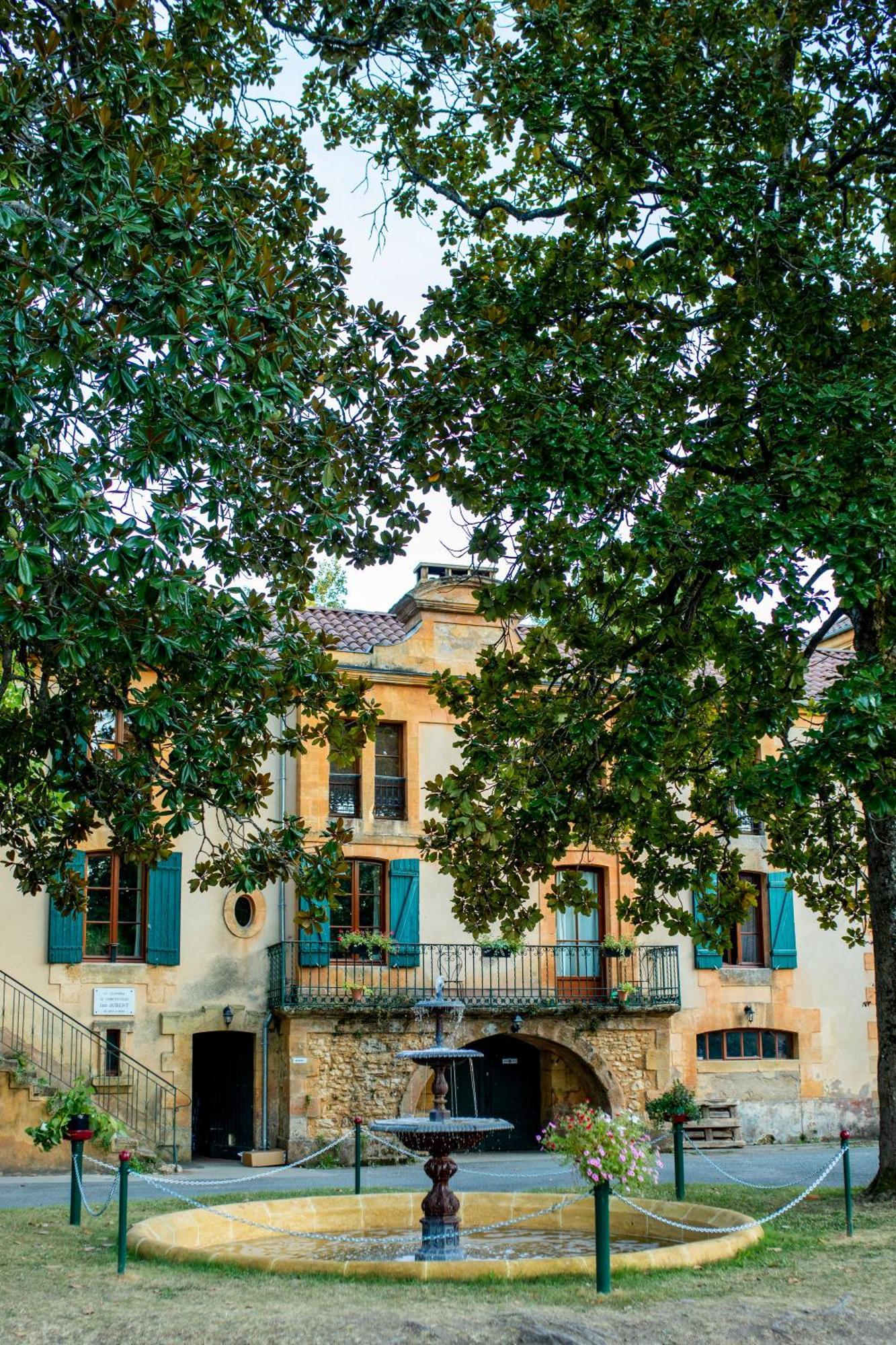 Camping RCN Le Moulin de la Pique Belvès Extérieur photo