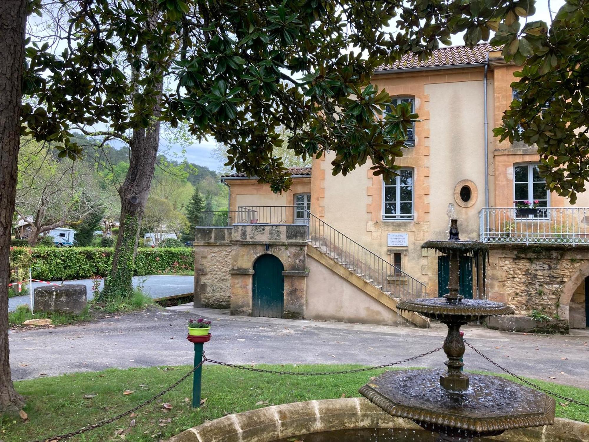 Camping RCN Le Moulin de la Pique Belvès Extérieur photo